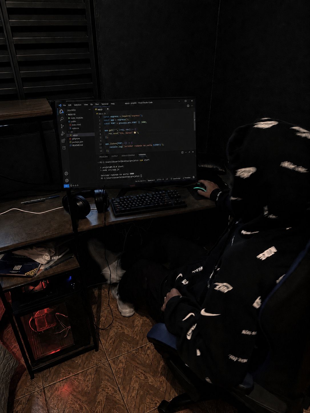 Gustavo no setup dele, codando